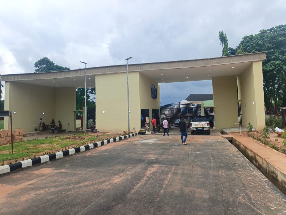Latest site photograph of Constr. of solution modern gate at the Chukwuemeka Odumegwu Ojukwu University, Uli campus