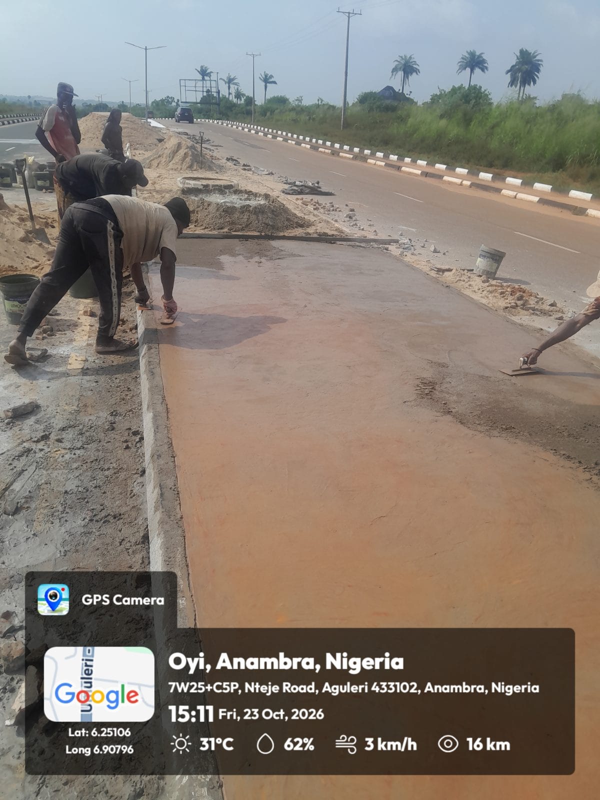 Latest site photograph of Construction of increte finishing on the median and triangular islands along the 5.2km Willie Obiano Boulevard (Chinua Achebe int’l airport road) Umueri